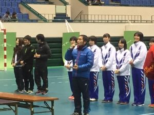あいさつする浅野監督