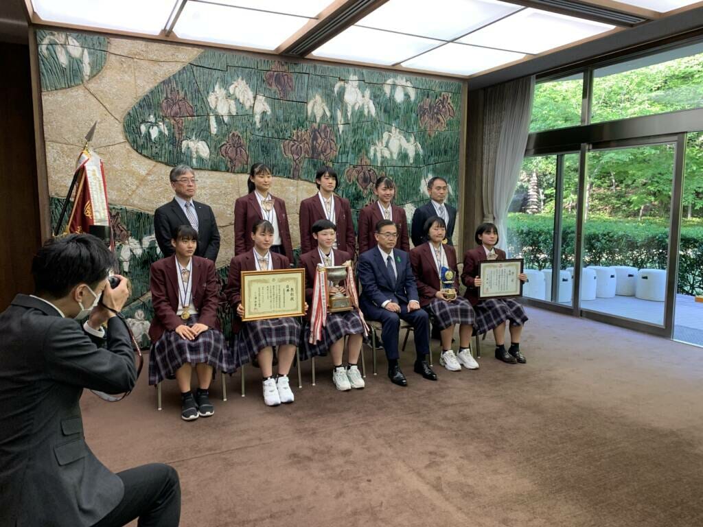 ハンド部 知事を表敬訪問 名古屋経済大学 市邨高等学校 市邨中学校